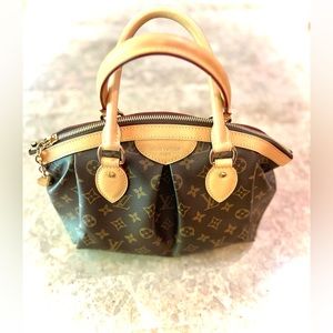 Louis Vuitton Tivoli PM Bag